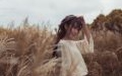 德田重男教孙女书法